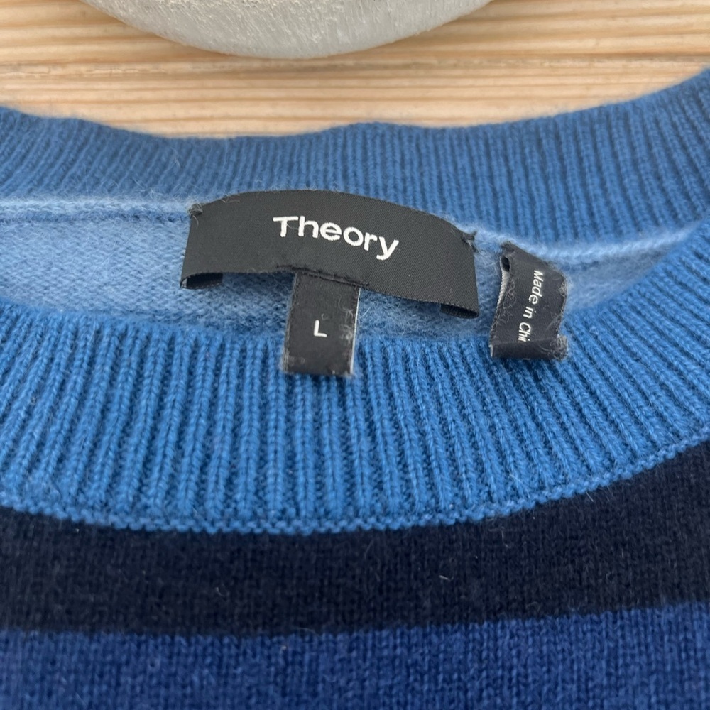 Theory Blue Stripe Cashmere Sweater | Women’s Large | Oversized Fit - Picture 4 of 6